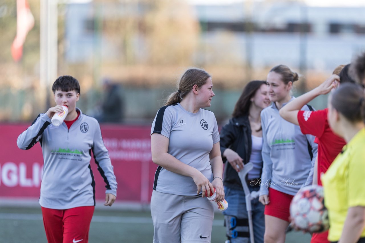 Bild 232 - wBJ Eimsbuettler TV - VfL Wolfsburg : Ergebnis: 1:3